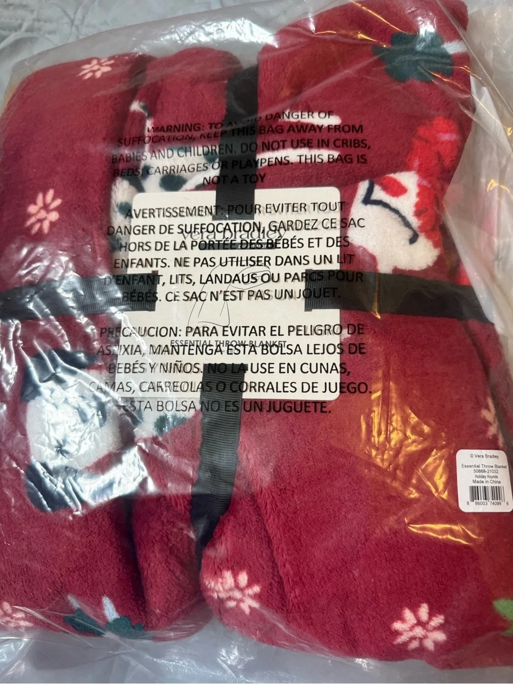 Vera Bradley Holiday Hounds Essential Throw